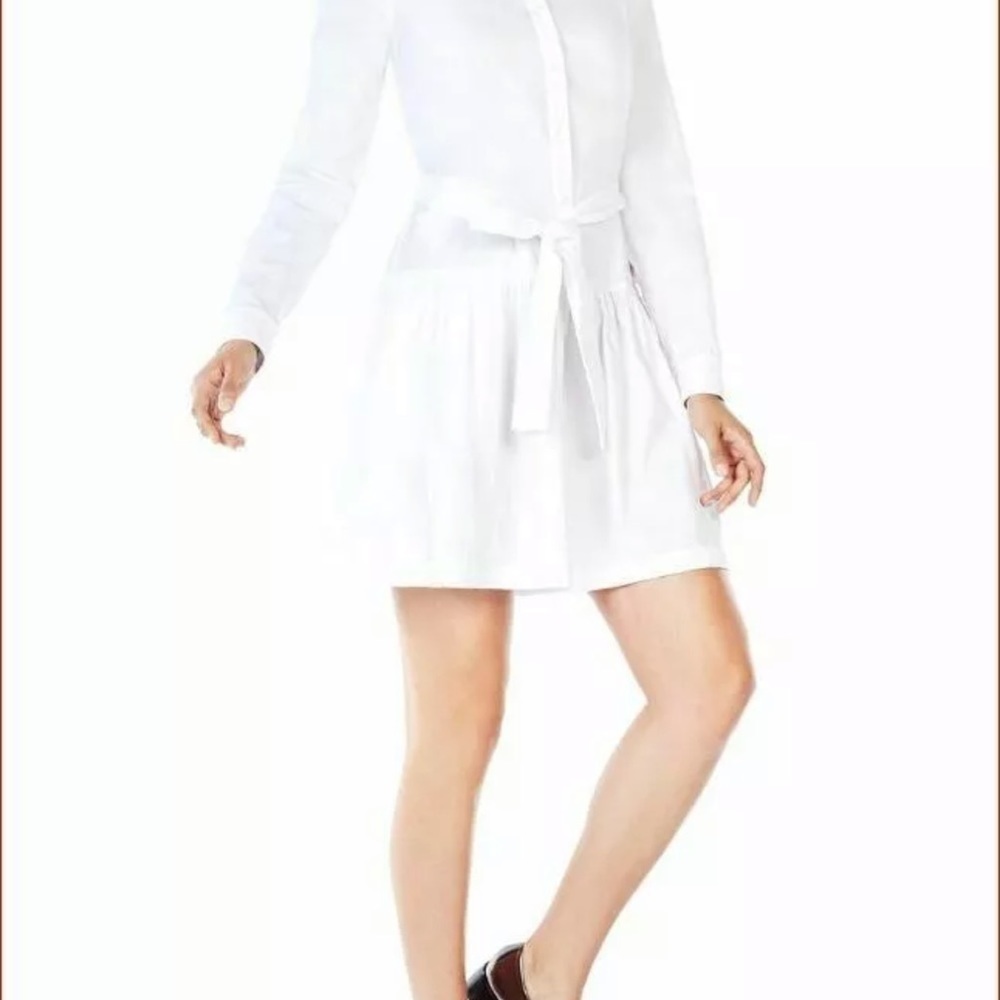 WOMEN’S Dress BCBGMAXAZRIA  White Dress Size Small‎
